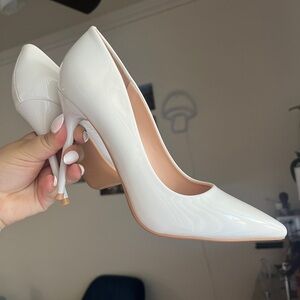 Size 6 white heels - simple and classy
